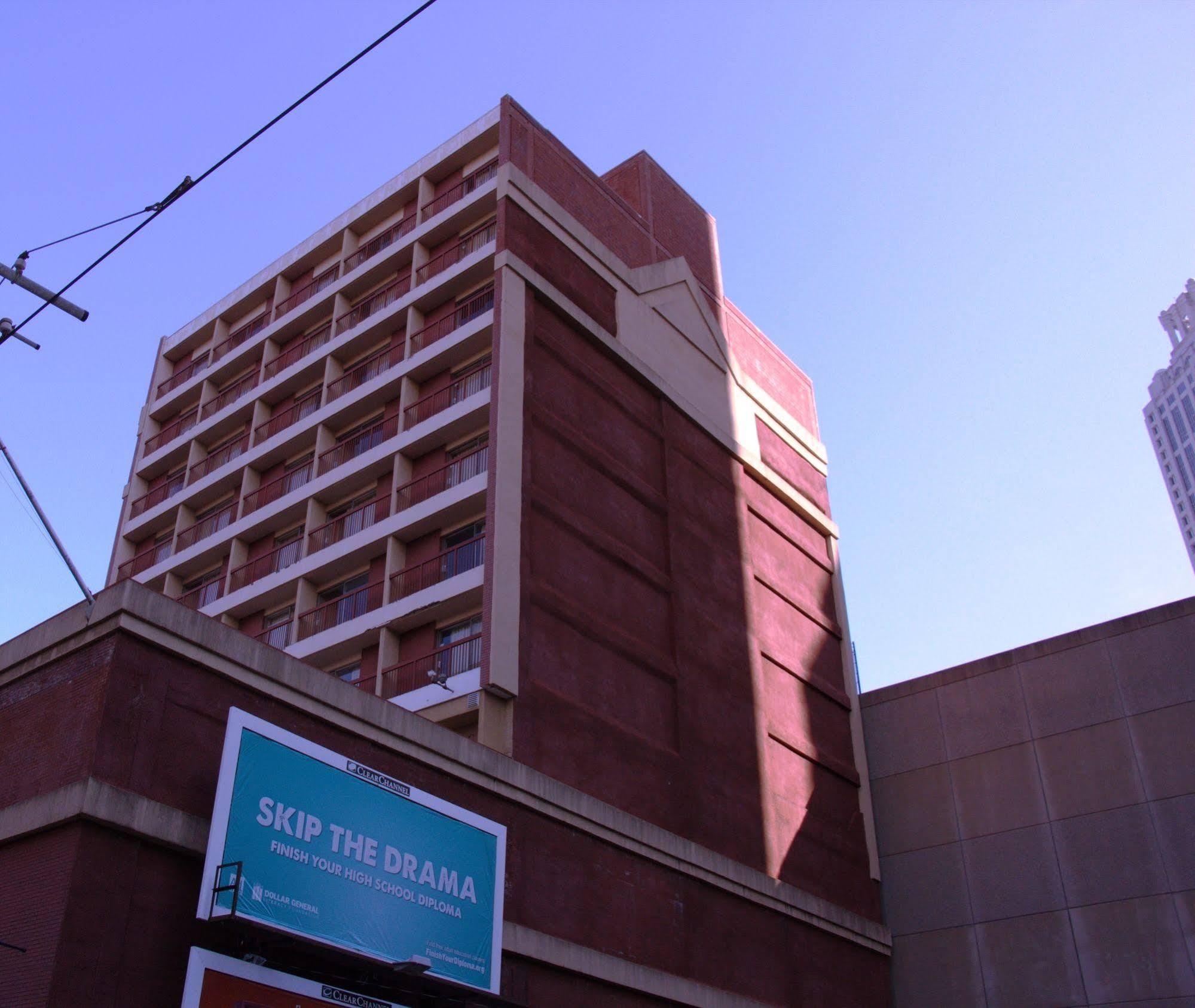 Hotel Barclay Downtown 3*